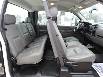 2011 Chevrolet Silverado 2500 Work Truck   - Photo 12 - Lexington, NE 68850