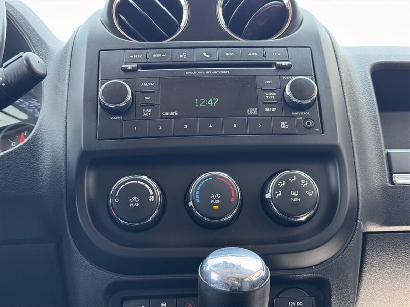 2012 Jeep Compass Latitude - Photo 15 - Lexington, NE 68850
