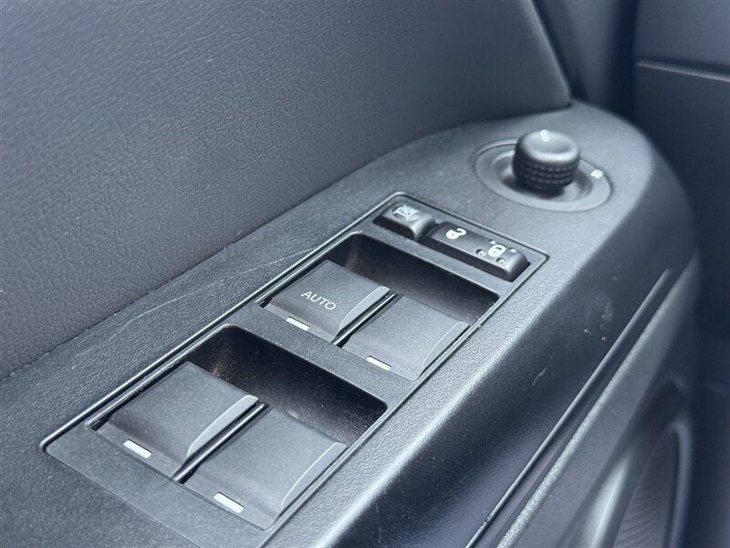 2012 Jeep Compass Latitude - Photo 14 - Lexington, NE 68850