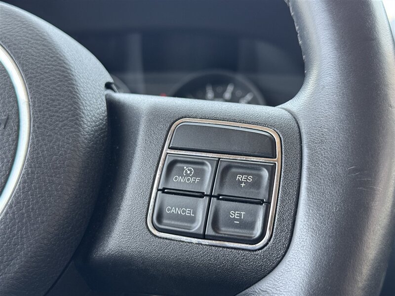 2012 Jeep Compass Latitude - Photo 12 - Lexington, NE 68850