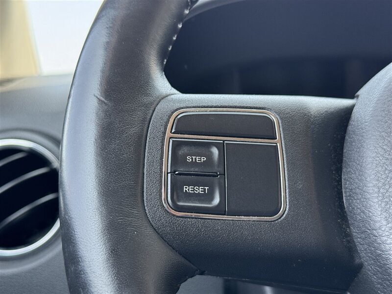 2012 Jeep Compass Latitude - Photo 11 - Lexington, NE 68850