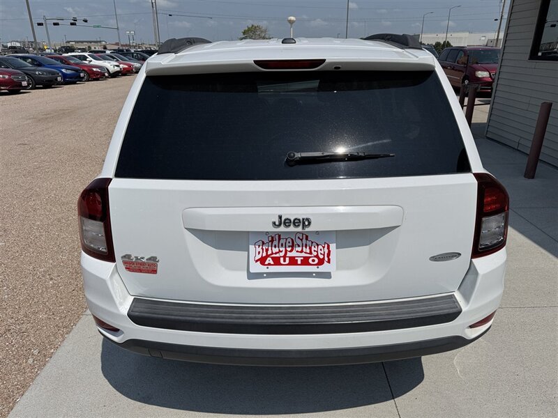 2012 Jeep Compass Latitude - Photo 7 - Lexington, NE 68850