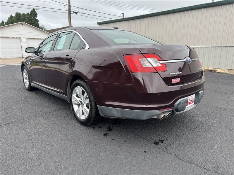 2011 Ford Taurus SEL - Photo 6 - Kearney, NE 68847