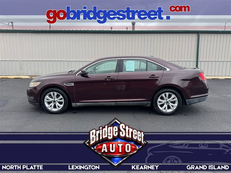 2011 Ford Taurus SEL   - Photo 1 - Kearney, NE 68847