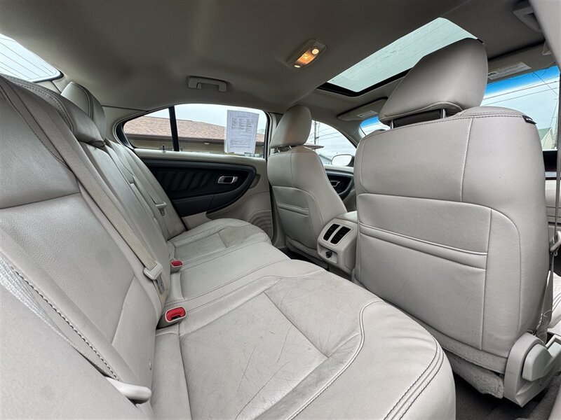 2011 Ford Taurus SEL - Photo 9 - Kearney, NE 68847