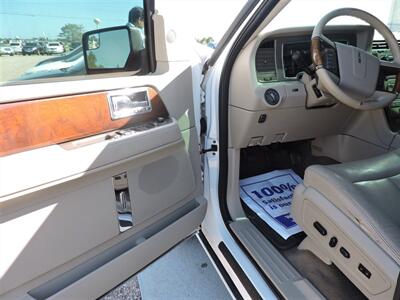 2013 Lincoln Navigator L   - Photo 19 - Lexington, NE 68850