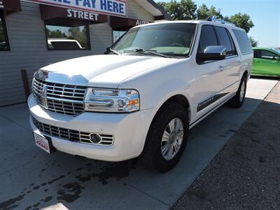 2013 Lincoln Navigator L   - Photo 2 - Lexington, NE 68850