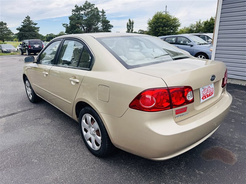 2008 Kia Optima LX - Photo 8 - Grand Island, NE 68801