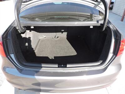 2014 Volkswagen Jetta SE   - Photo 12 - Lexington, NE 68850