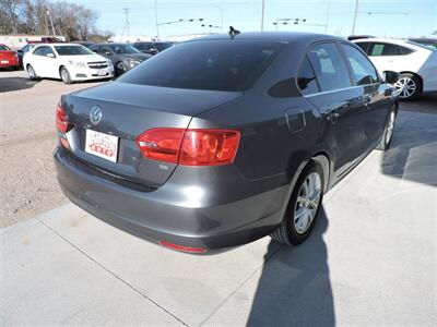 2014 Volkswagen Jetta SE   - Photo 5 - Lexington, NE 68850
