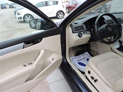2013 Volkswagen Passat TDI SE   - Photo 15 - Lexington, NE 68850