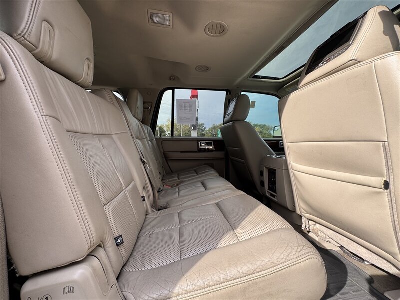 2013 Lincoln Navigator L - Photo 9 - Lexington, NE 68850