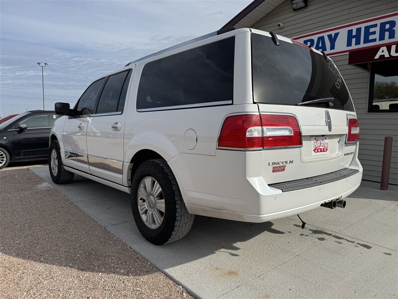 2013 Lincoln Navigator L - Photo 6 - Lexington, NE 68850