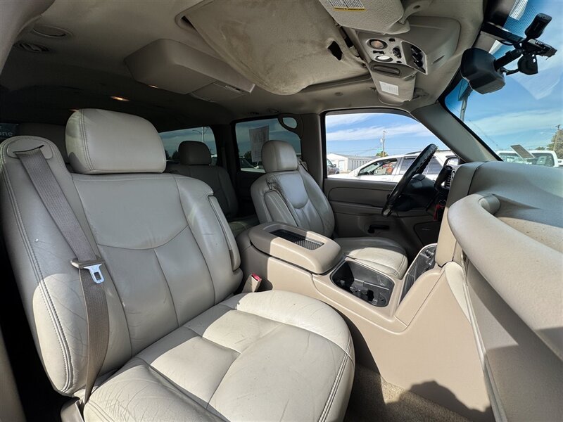 2005 Chevrolet Suburban 1500 LS - Photo 10 - North Platte, NE 69101