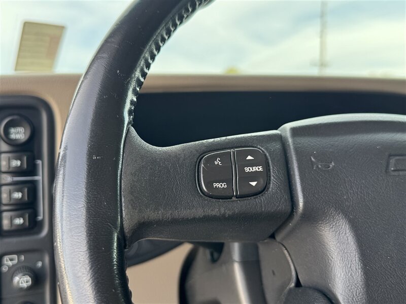 2005 Chevrolet Suburban 1500 LS - Photo 13 - North Platte, NE 69101