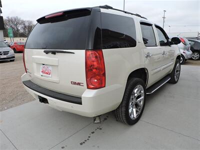 2008 GMC Yukon SLE - Photo 5 - Lexington, NE 68850