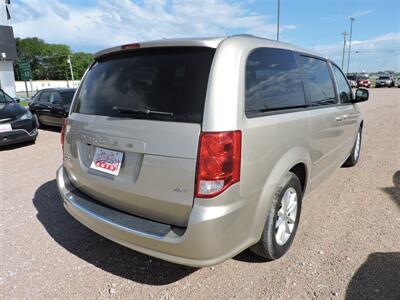 2014 Dodge Grand Caravan SXT   - Photo 5 - Lexington, NE 68850