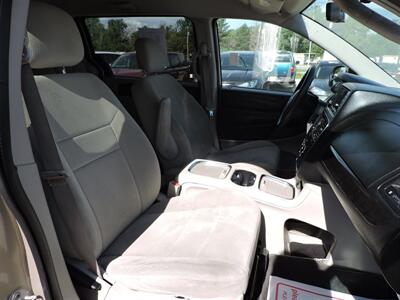 2014 Dodge Grand Caravan SXT   - Photo 16 - Lexington, NE 68850