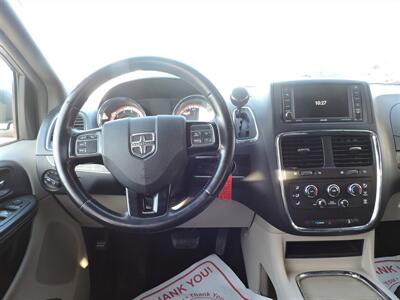 2017 Dodge Grand Caravan SXT   - Photo 14 - Lexington, NE 68850