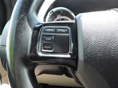2017 Dodge Grand Caravan SXT   - Photo 20 - Kearney, NE 68847