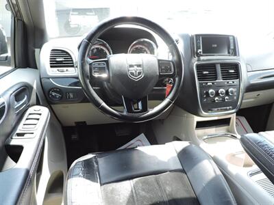2017 Dodge Grand Caravan SXT   - Photo 16 - Kearney, NE 68847