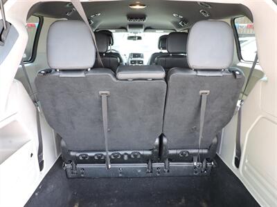 2017 Dodge Grand Caravan SXT   - Photo 12 - Kearney, NE 68847