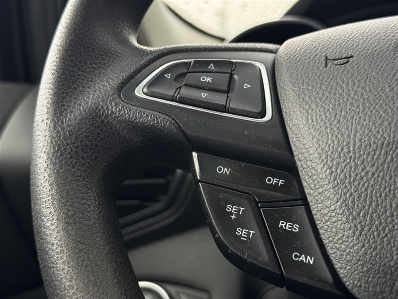 2017 Ford Escape SE - Photo 11 - Lexington, NE 68850