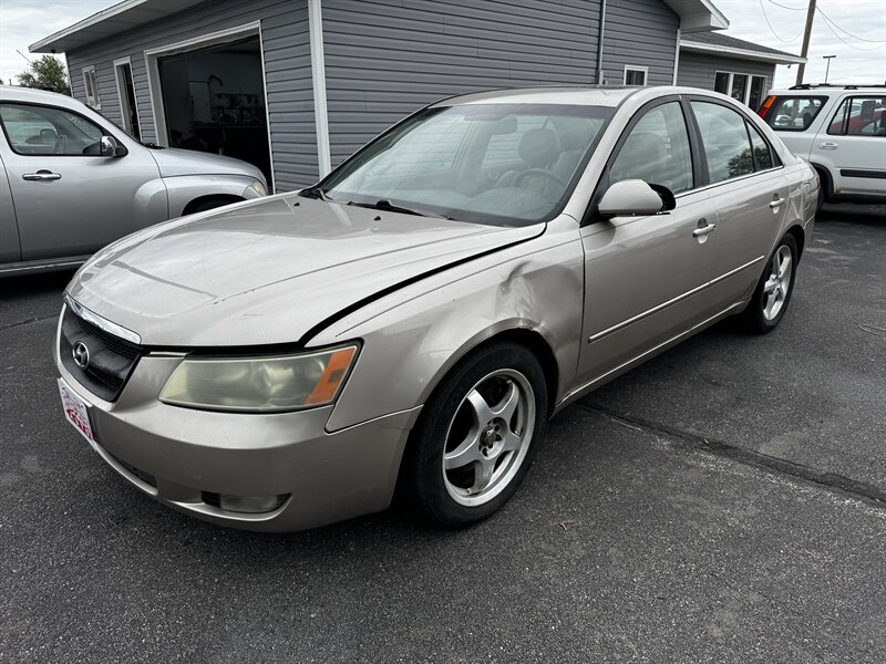 2007 Hyundai SONATA SE - Photo 3 - Grand Island, NE 68801