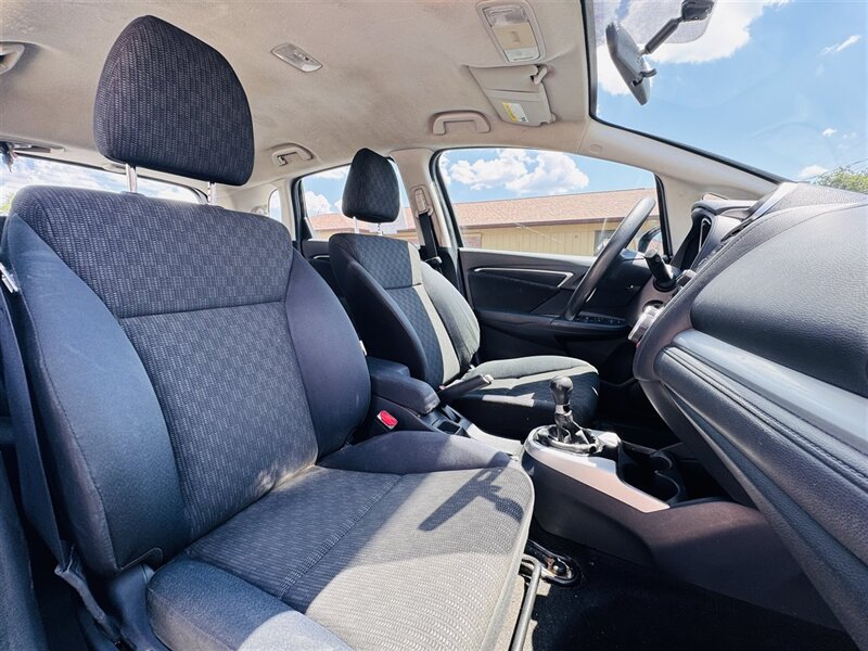 2015 Honda Fit LX - Photo 10 - Kearney, NE 68847