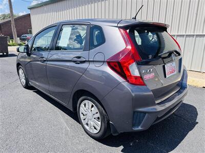 2015 Honda Fit LX - Photo 8 - Kearney, NE 68847