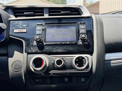 2015 Honda Fit LX - Photo 19 - Kearney, NE 68847