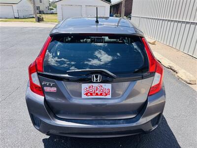 2015 Honda Fit LX - Photo 7 - Kearney, NE 68847