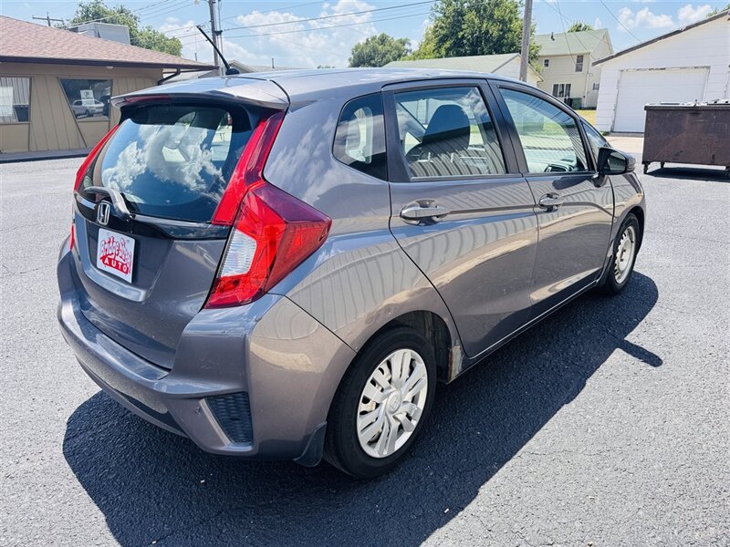 2015 Honda Fit LX - Photo 6 - Kearney, NE 68847