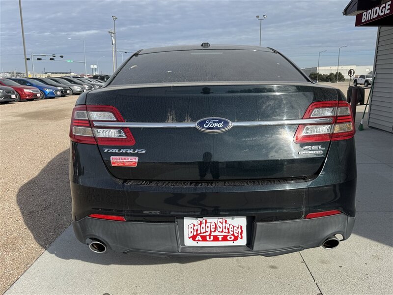 2014 Ford Taurus SEL - Photo 7 - Lexington, NE 68850