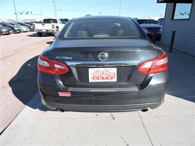 2017 Nissan Altima 2.5   - Photo 6 - Lexington, NE 68850