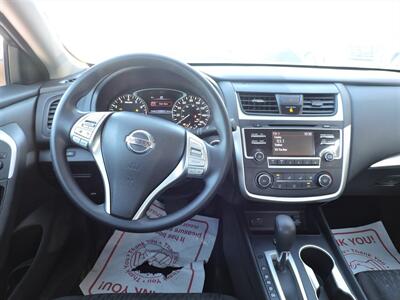 2017 Nissan Altima 2.5   - Photo 13 - Lexington, NE 68850