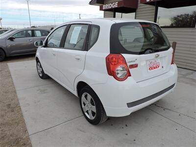 2011 Chevrolet Aveo5 LS   - Photo 7 - Lexington, NE 68850