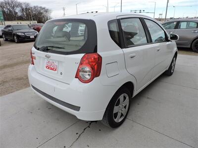 2011 Chevrolet Aveo5 LS   - Photo 5 - Lexington, NE 68850