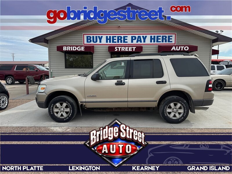 2006 Ford Explorer XLS   - Photo 1 - Lexington, NE 68850