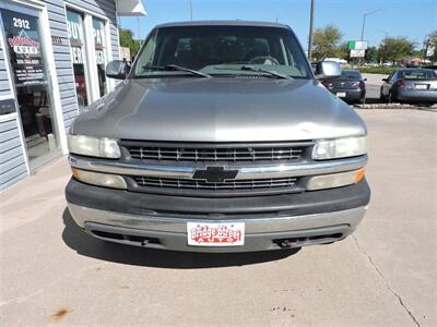 2000 Chevrolet Silverado 2500 LS   - Photo 3 - Grand Island, NE 68801