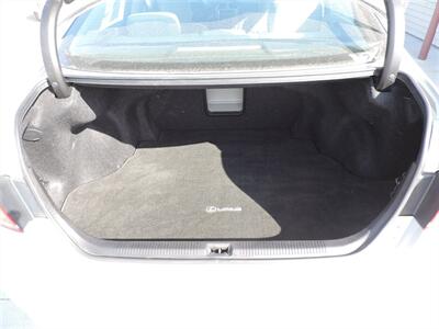 2010 Lexus ES - Photo 12 - Lexington, NE 68850