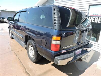 2004 Chevrolet Suburban 1500 Z71   - Photo 8 - Lexington, NE 68850