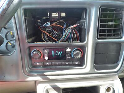 2004 Chevrolet Suburban 1500 Z71   - Photo 18 - Lexington, NE 68850