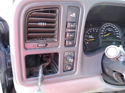 2004 Chevrolet Suburban 1500 Z71   - Photo 16 - Lexington, NE 68850