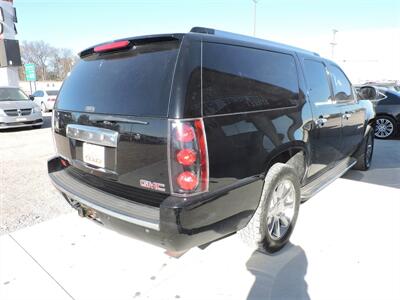 2007 GMC Yukon Denali   - Photo 5 - Lexington, NE 68850