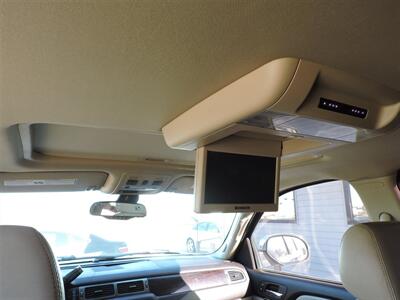 2007 GMC Yukon Denali   - Photo 17 - Lexington, NE 68850