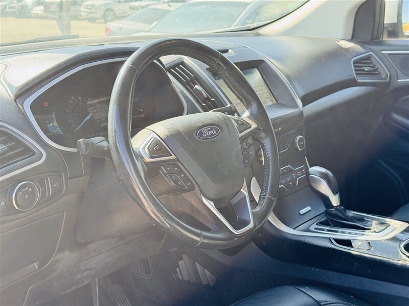 2018 Ford Edge SEL - Photo 8 - North Platte, NE 69101