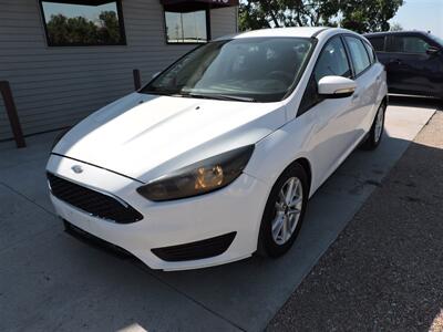 2017 Ford Focus SE   - Photo 2 - Lexington, NE 68850
