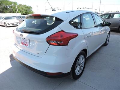 2017 Ford Focus SE   - Photo 5 - Lexington, NE 68850