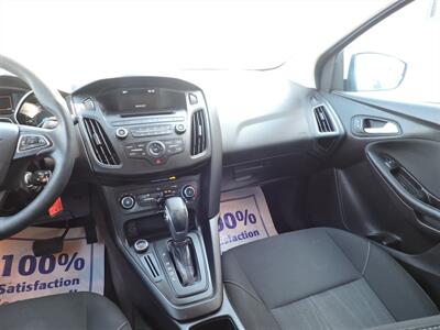 2017 Ford Focus SE   - Photo 11 - Lexington, NE 68850